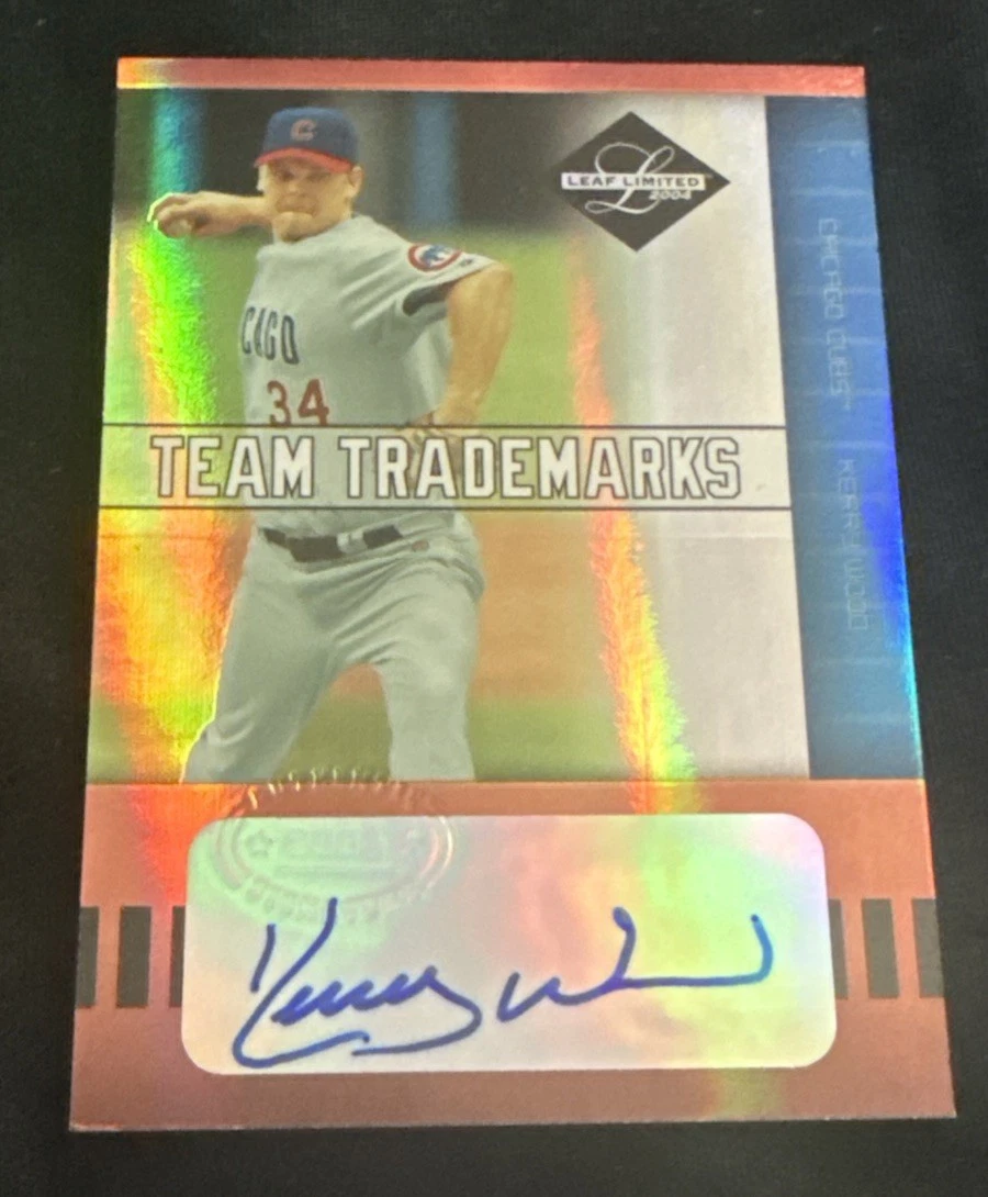 2004 Donruss Team Trademarks Autographed Card #17 Kerry Wood 14/25 SSP AUTO