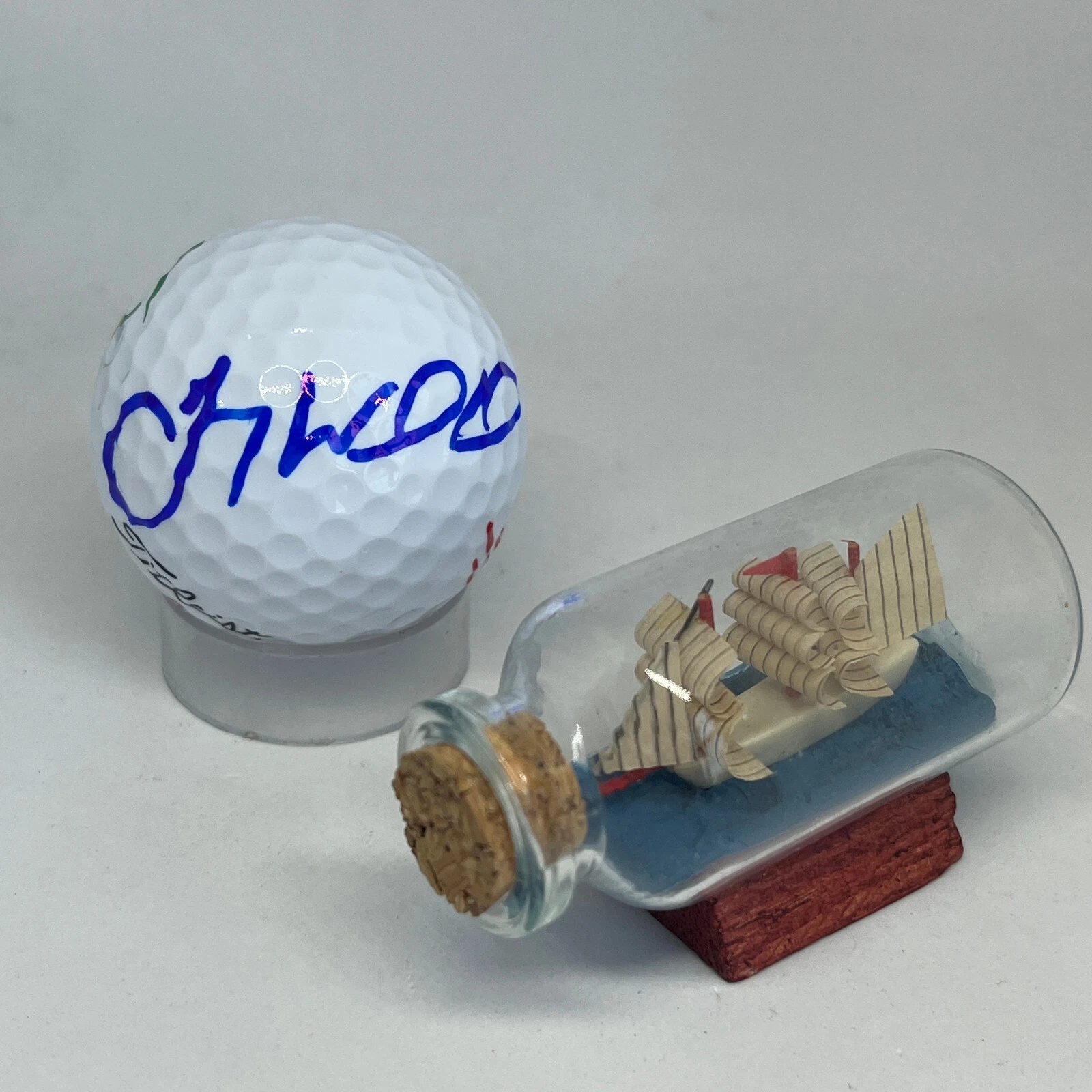 Gary Woodland signed Waste Management Logo Golf Ball JSA COA PGA Auto A3582