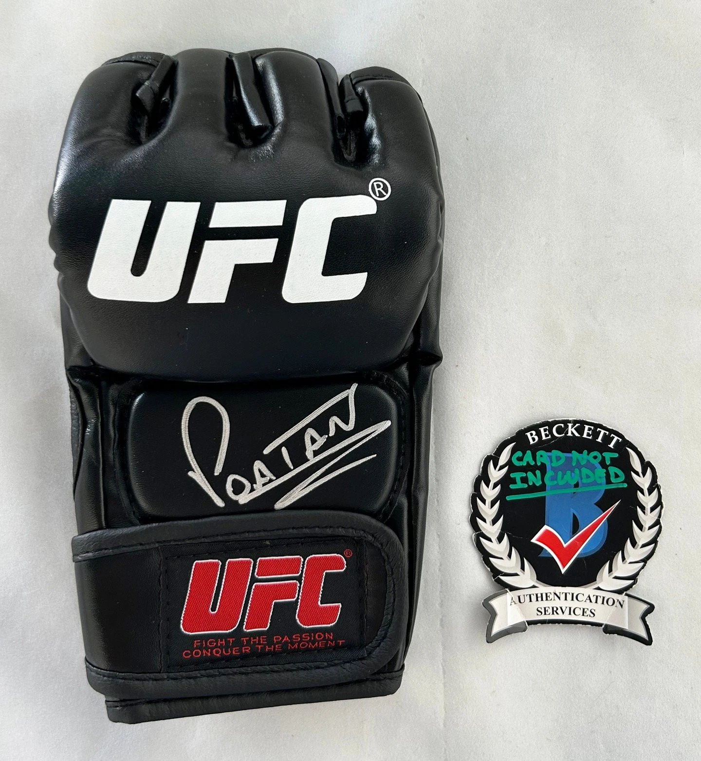 Alex Pereira Signed UFC Glove MMA Poatan Beckett BAS COA
