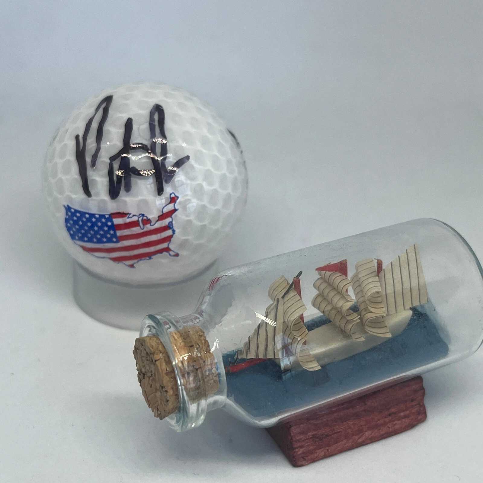 Patrick Reed signed USA Flag Logo Golf Ball JSA COA PGA Masters Winner A1051