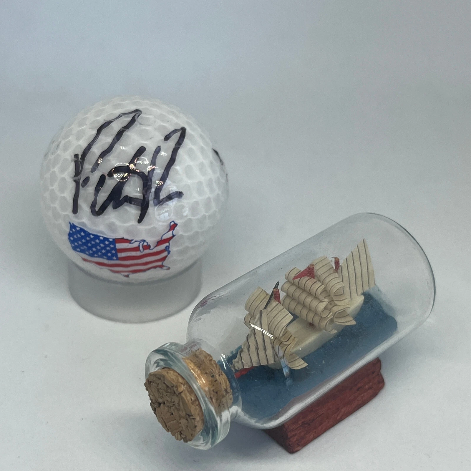Patrick Reed signed USA Flag Logo Golf Ball JSA COA PGA Masters Winner A1052