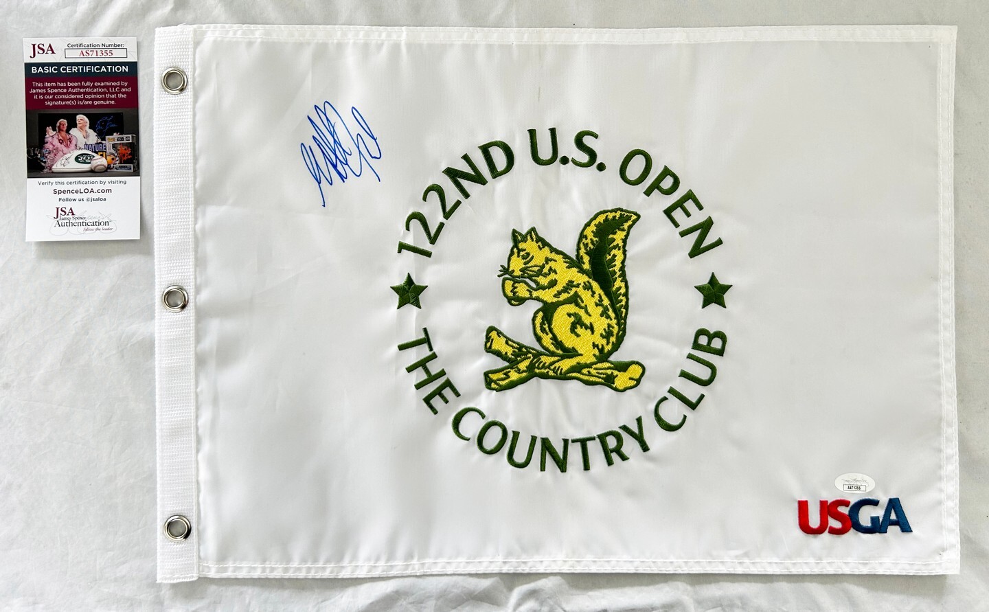 Matthew Fitzpatrick Signed 2022 US Open Flag JSA 5 COA