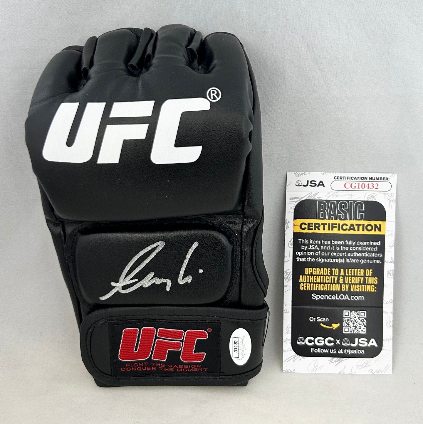 Alexander Volkanovski Signed UFC Glove JSA COA