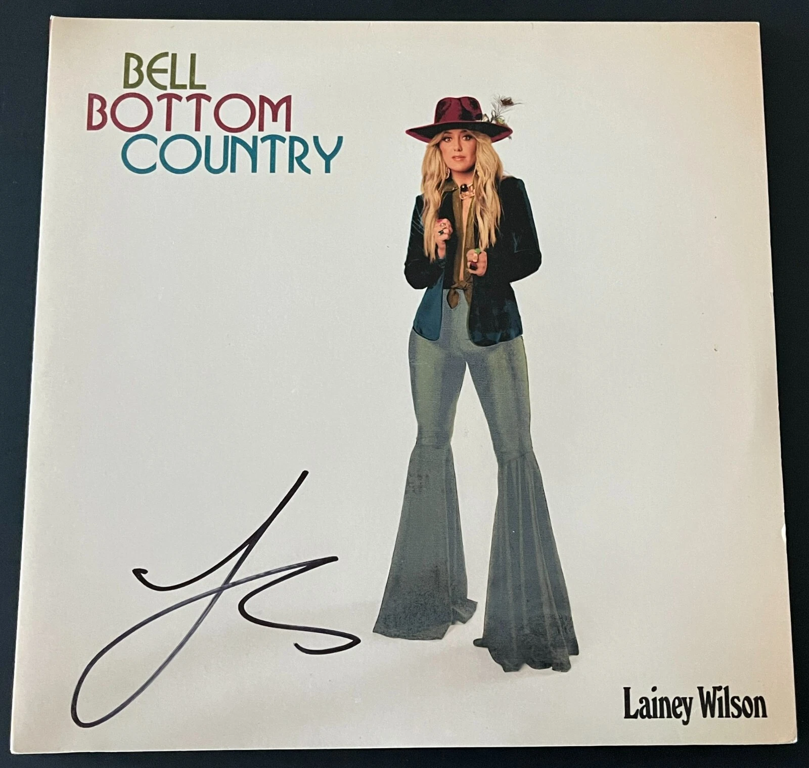 LAINEY WILSON SIGNED BELL BOTTOM COUNTRY VINYL w/EXACT VIDEO PROOF & BECKETT COA