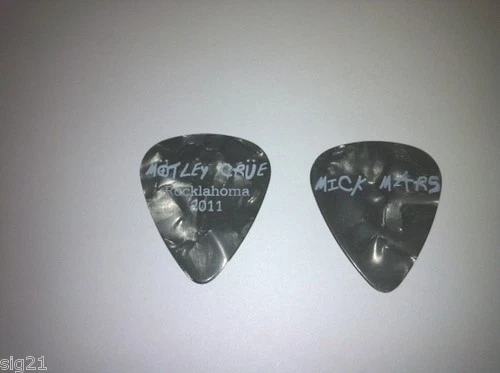 Motley Crue Mick Mars Rocklahoma Gray Pearl Guitar Pick