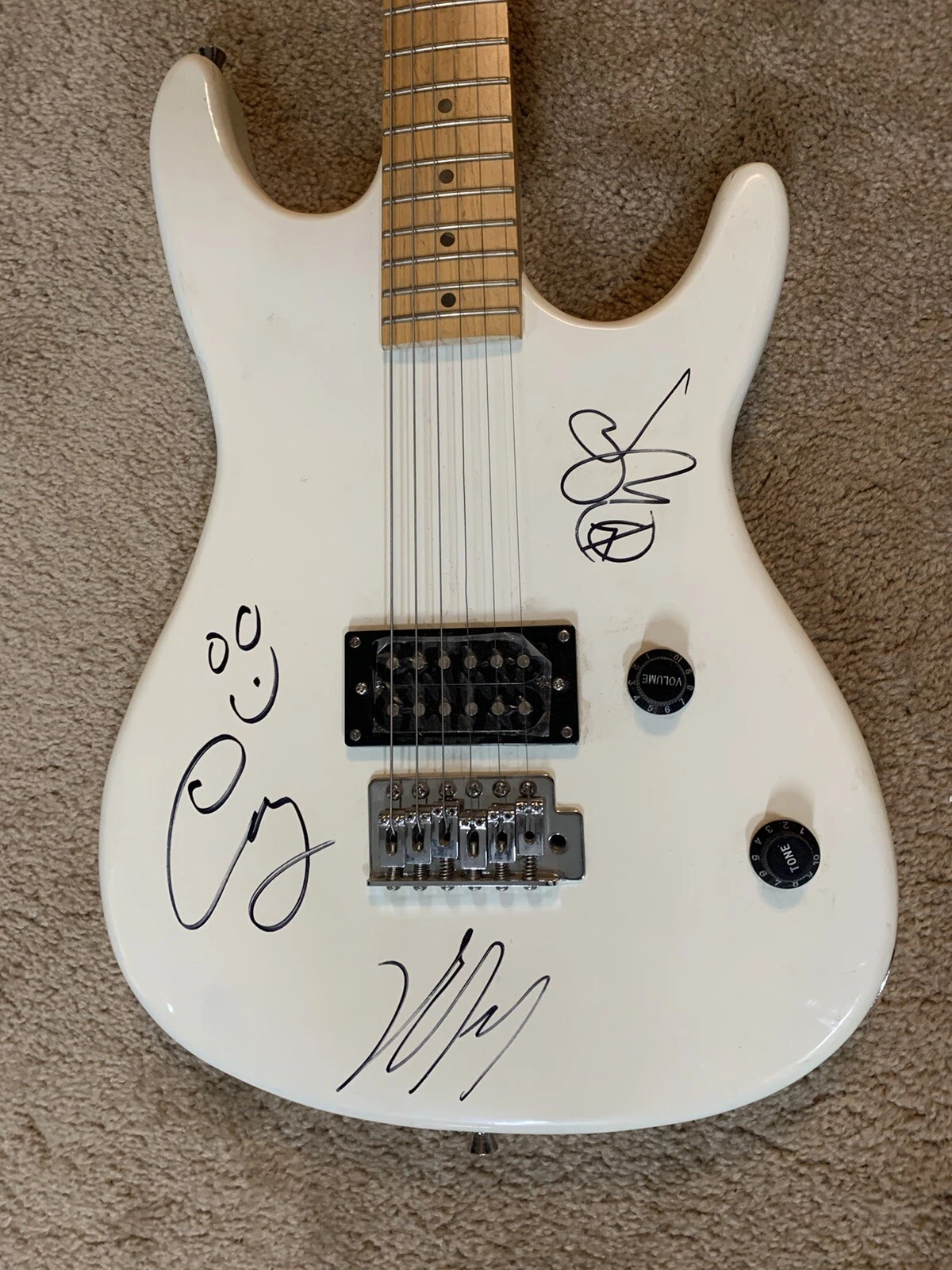 PRIMUS 2012 Band Signed Autographed Electric Guitar x All 3 BAS Certified
