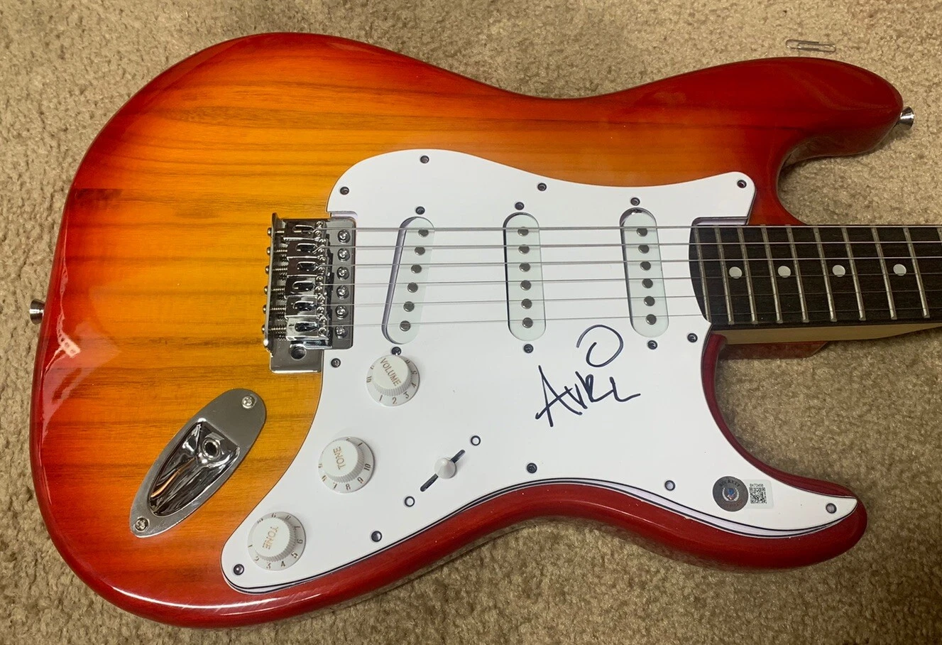 Avril Lavigne Sexy Signed Autographed Electric Guitar Beckett Certified