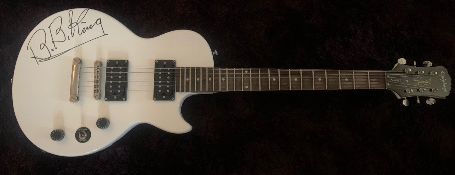 B.B. King Signed Autographed Electric Guitar BAS Beckett Certified Blues King
