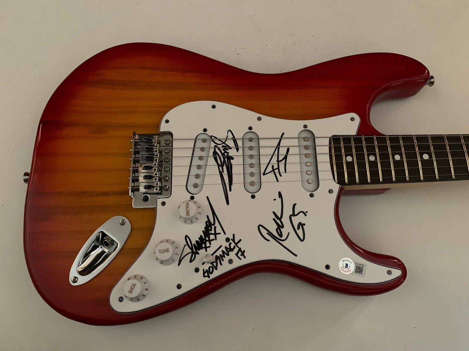 Godsmack All4 Band Signed Autographed Electric Guitar Beckett Certified