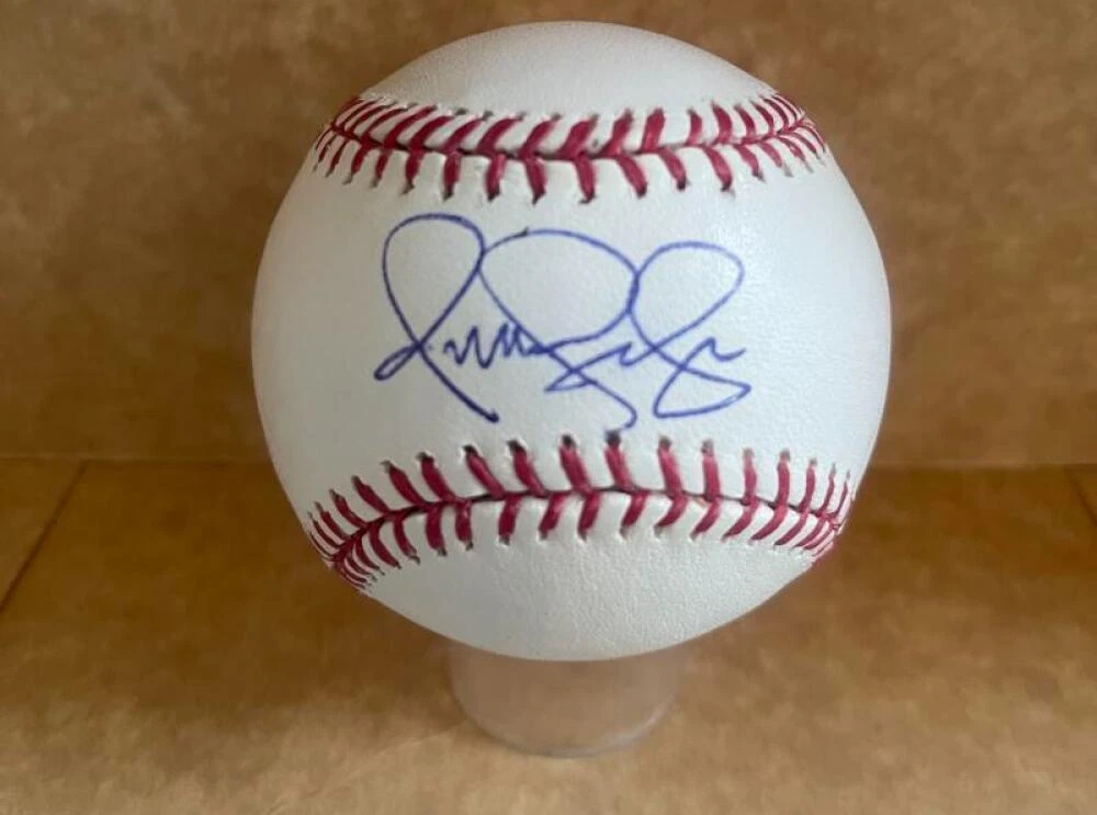 OMAR VIZQUEL INDIANS/GIANTS SIGNED AUTOGRAPHED M.L. BASEBALL BECKETT AUTH