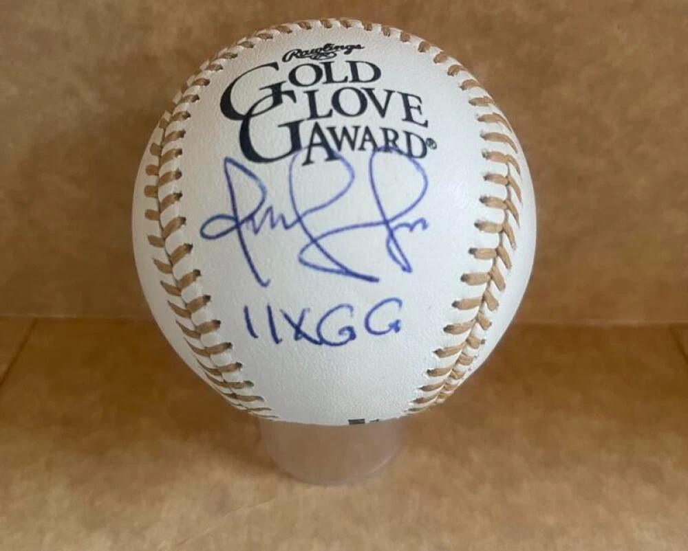 OMAR VIZQUEL INDIANS 11X GG SIGNED AUTOGRAPHED GOLD GLOVE AWARD BASEBALL BECKETT