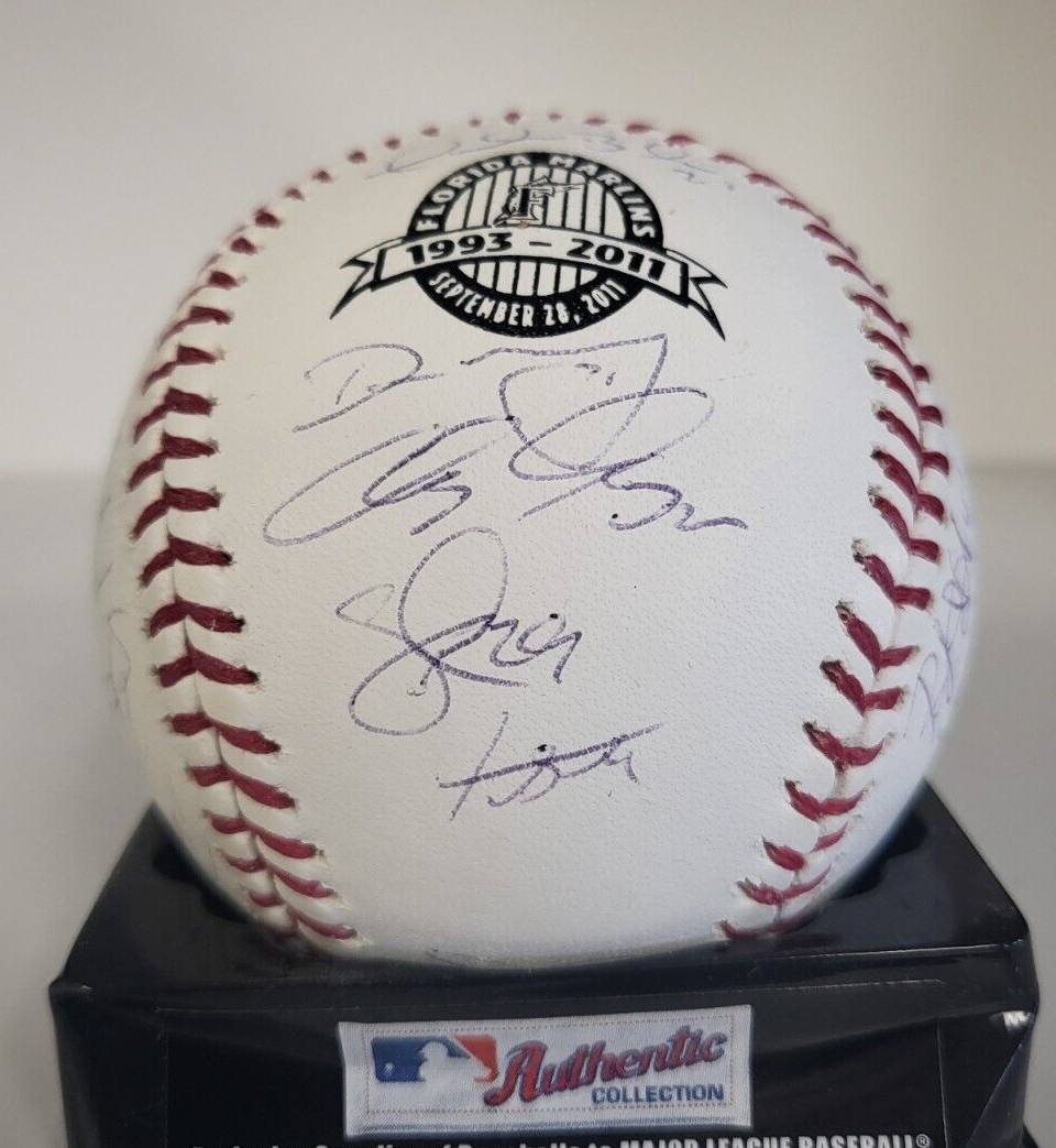 GIANCARLO STANTON YANKEES SIGNED AUTOGRAPHED MARLINS TEAM SIGNED BALL MLB AUTH