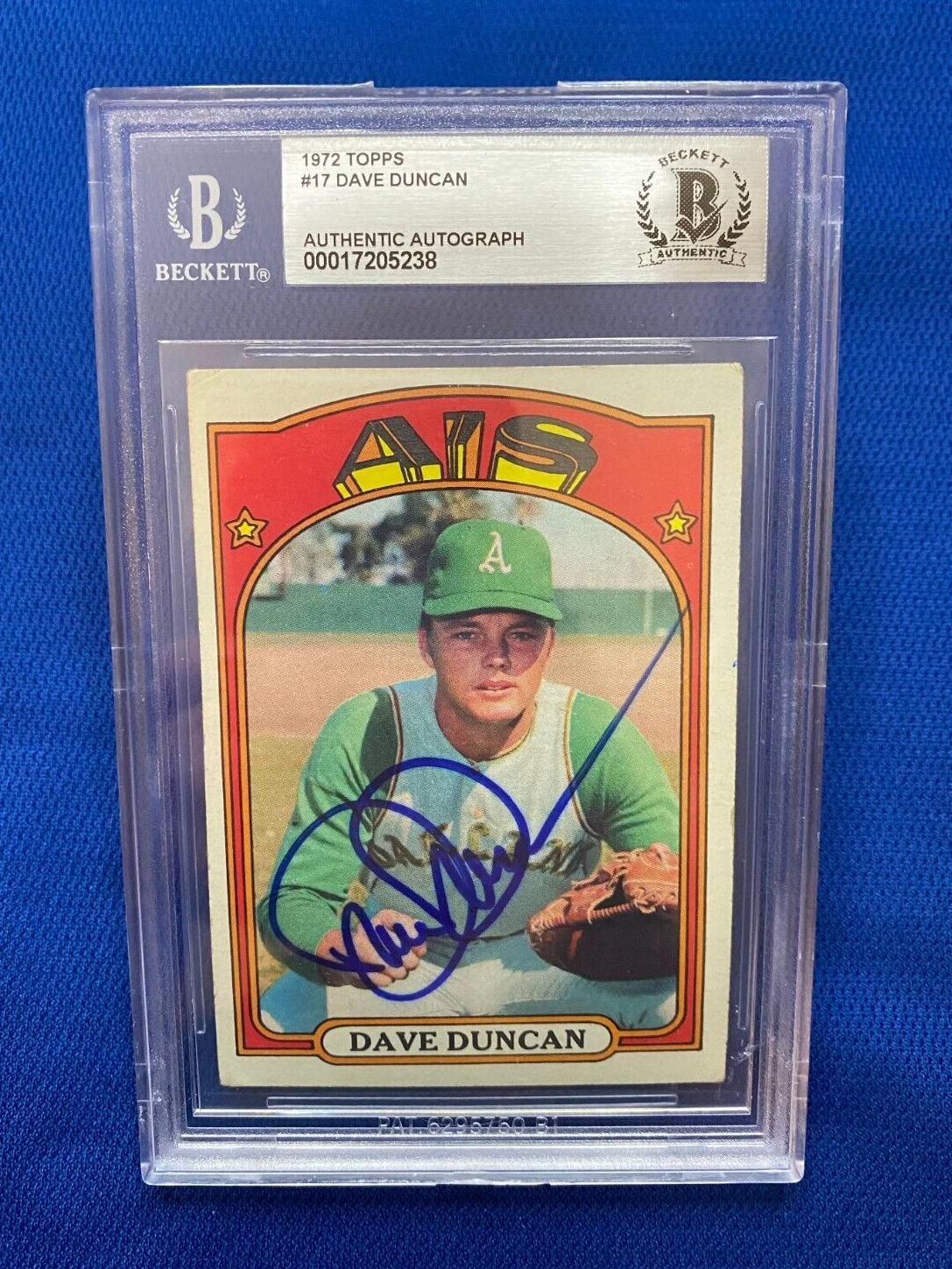 1972 TOPPS DAVE DUNCAN OAKLAND ATHLETICS SIGNED AUTOGRAPHED #17 CARD BECKETT *