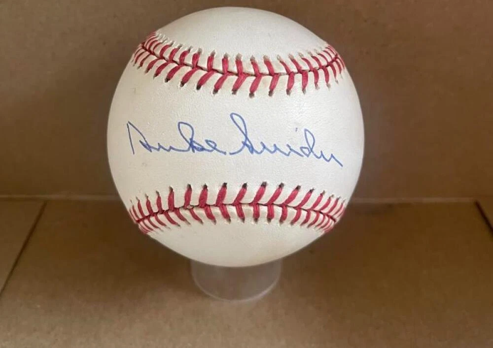 DUKE SNIDER BROOKLYN DODGERS SIGNED VINTAGE N.L. BASEBALL BECKETT AUTH