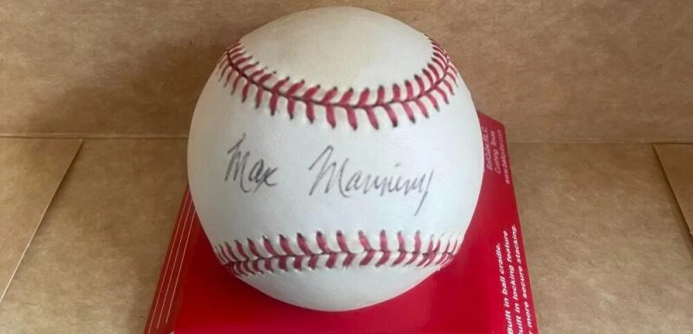MAX MANNING NEGRO LEAGUES SIGNED AUTOGRAPHED N.L. BASEBALL BECKETT AUTH