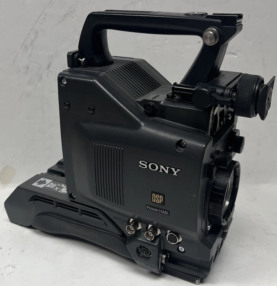 Sony DXC-D35 Digital Video Camera CA-537 Adaptor DSP Power HAD
