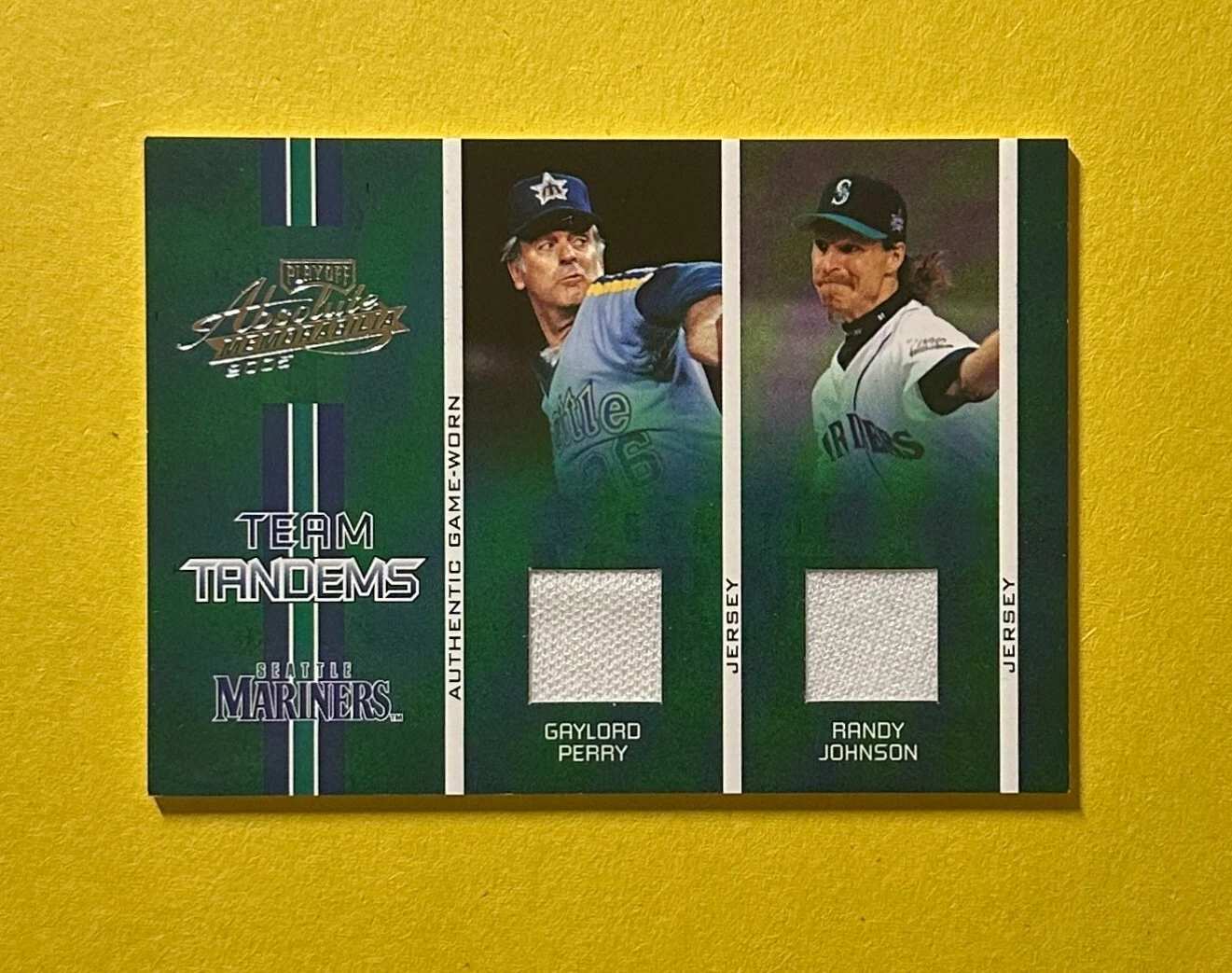 2005 PLAYOFF ABSOLUTE MEM GAYLORD PERRY RANDY JOHNSON DUAL RELIC /125 #TT-28