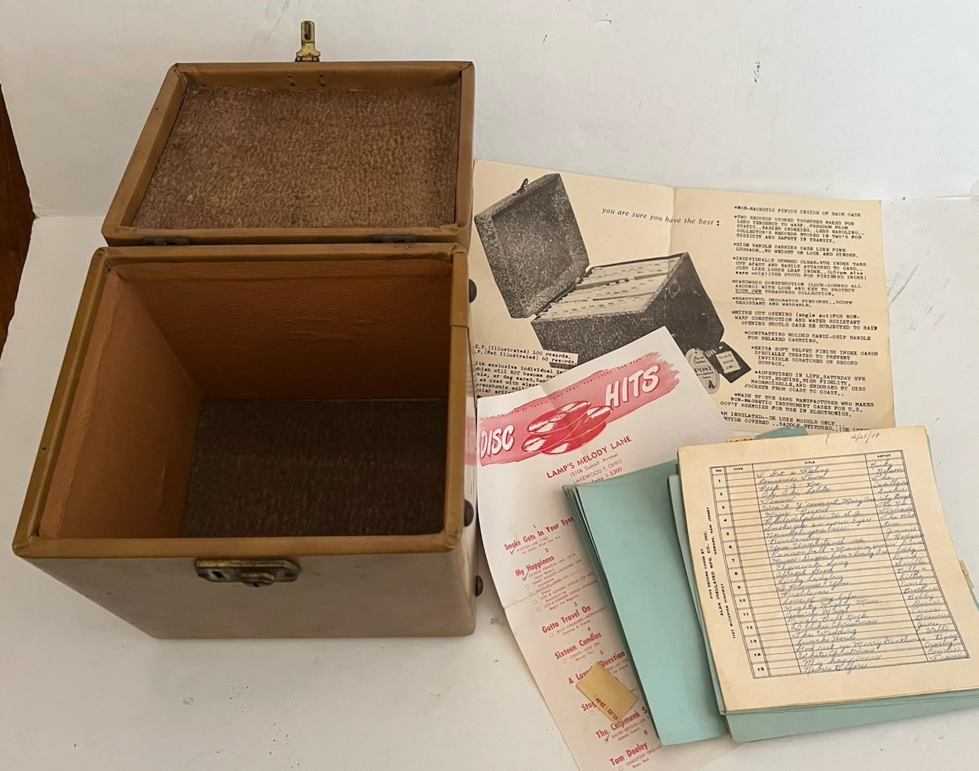 Vintage 45 rpm Record Case Alan Insulated Mfg Co 1958 EX