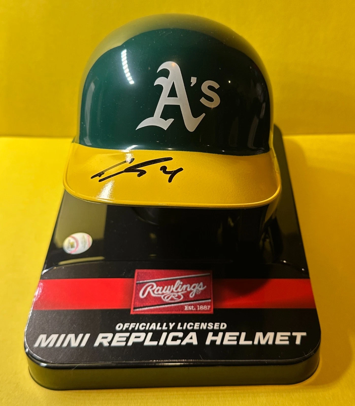 LAWRENCE BUTLER OAKLAND A'S SIGNED AUTOGRAPHED RAWLINGS MINI HELMET BECKETT