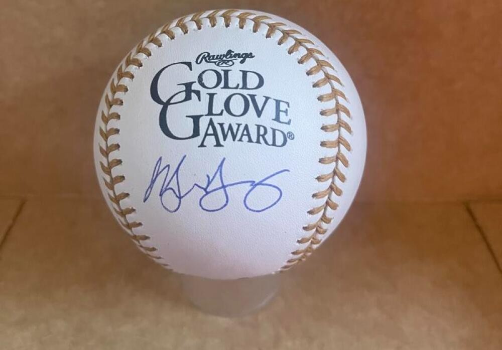 MICHAEL YOUNG RANGERS SIGNED AUTOGRAPHED GOLD GLOVE BASEBALL BECKETT AUTH