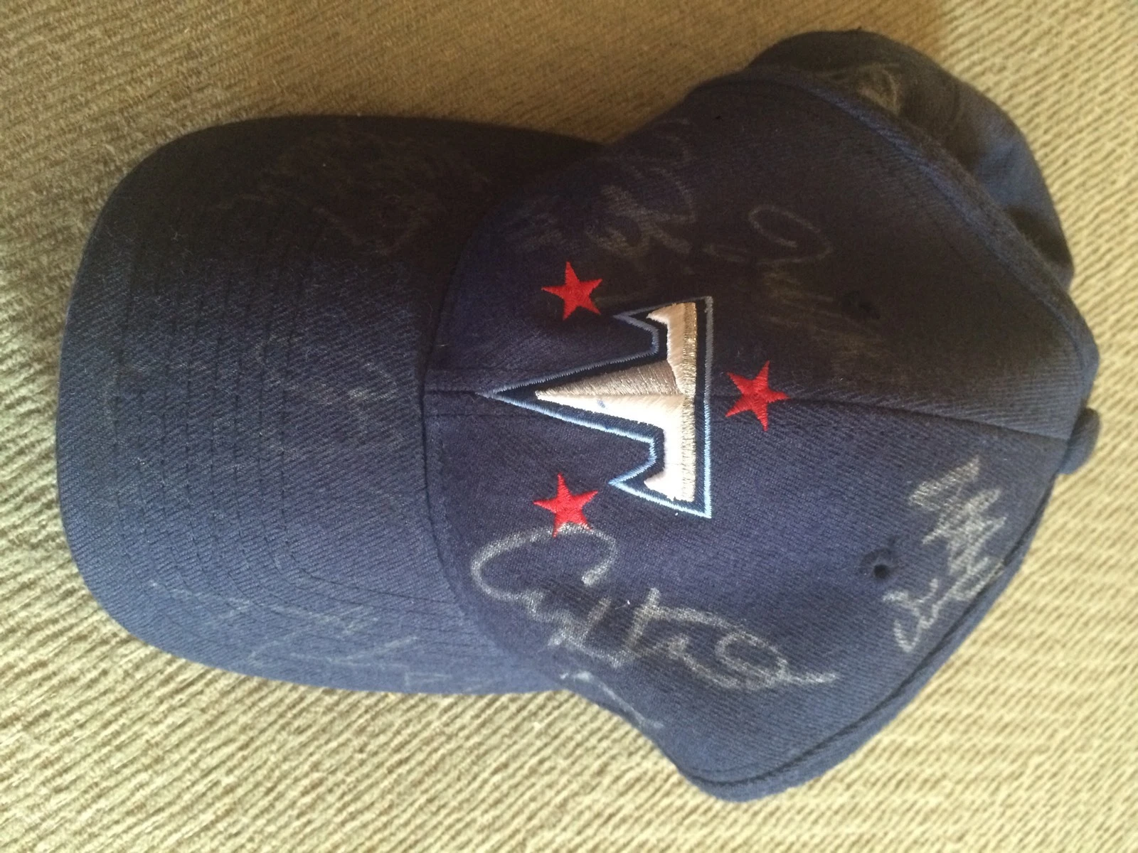 TENNESSEE TITANS HAND SIGNED AUTOGRAPHED FORMER GREATS FRANK WYCHEK EDDIE GEORGE COLLECTIBLE MEMORABILIA