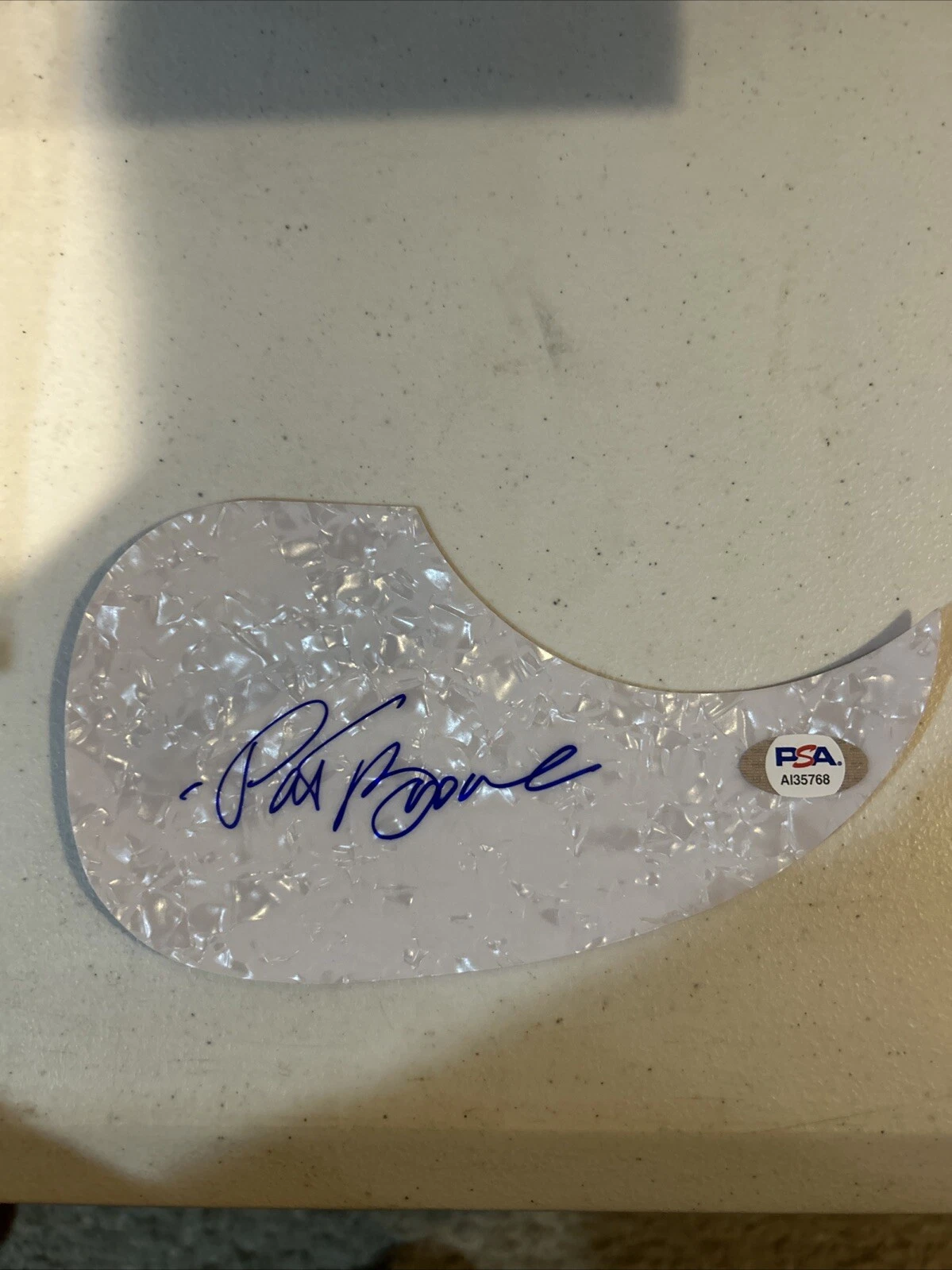 PAT BOONE COUNTRY STAR SIGNED AUTOGRAPH ACOUSTIC PICKGUARD PSA COA GUITAR