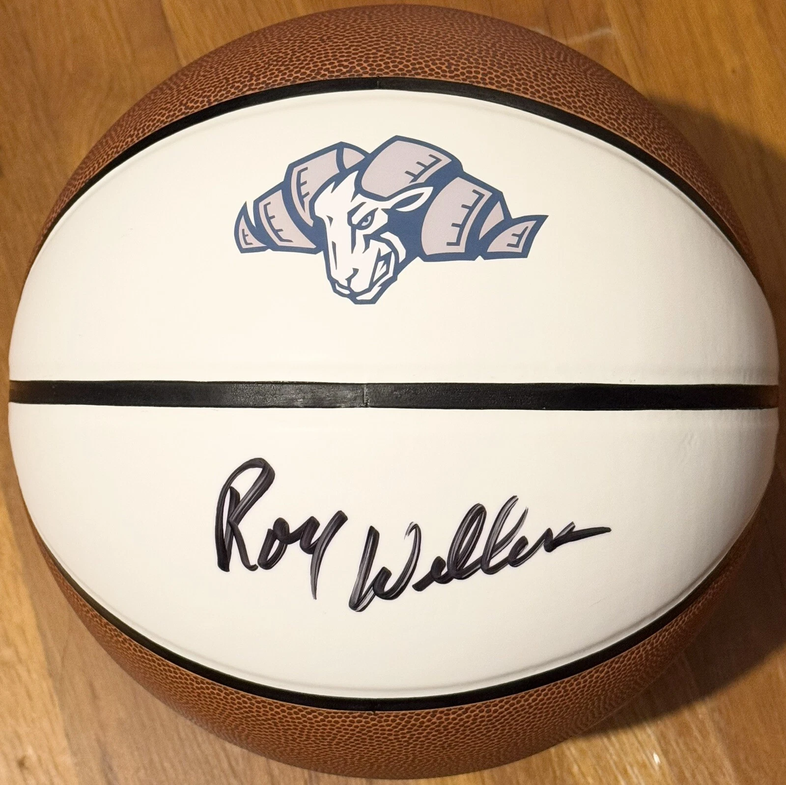 Roy Williams Signed Autographed North Carolina Tar Heels Logo Basketball PSA/DNA