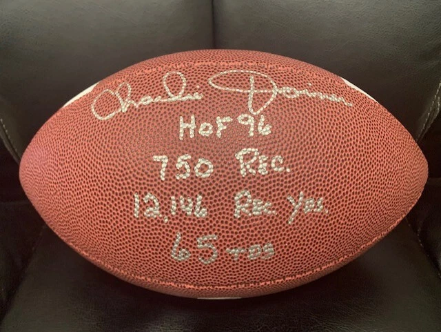 CHARLIE JOINER HAND SIGNED FULL SIZE FOOTBALL       HOF 96 PLUS 3 STATS      JSA