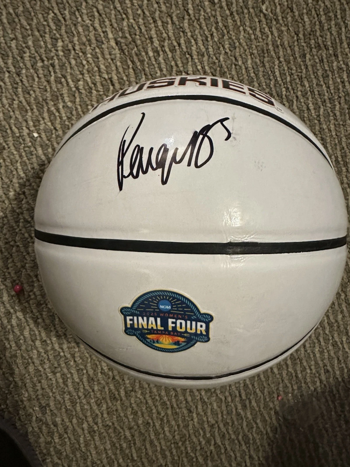 Paige Bueckers Signed NCAA Basketball JSA COA Authentication UCONN Final 4 2025
