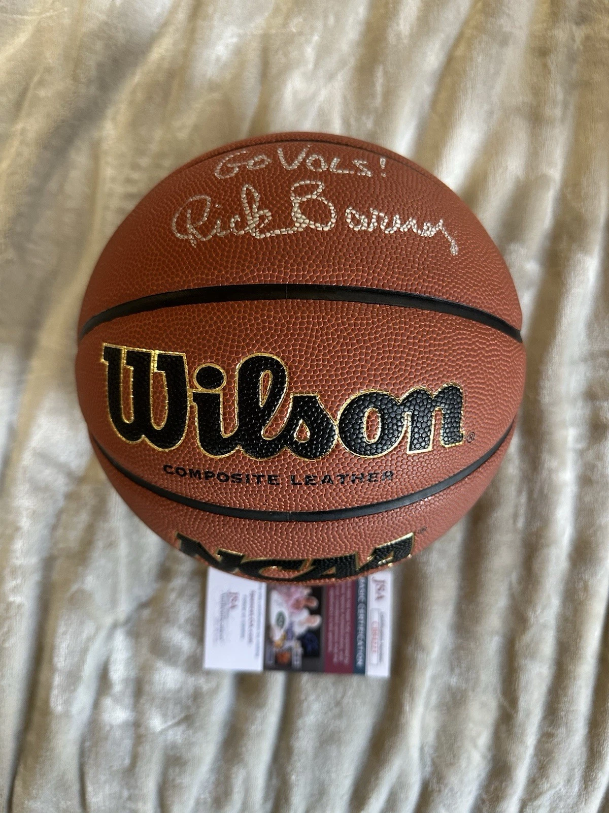 Rick Barnes Signed NCAA Basketball 29.5 Tennessee JSA Authentication COA