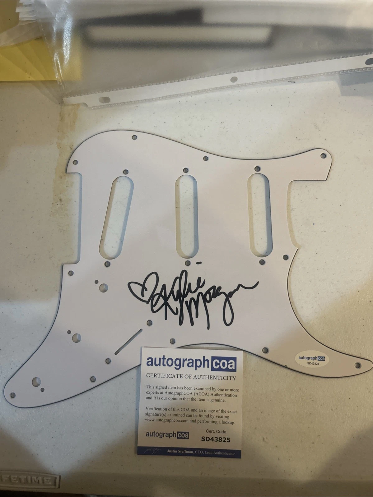 KYLIE MORGAN SIGNED AUTOGRAPH STRAT GUITAR PICKGUARD ACOA COUNTRY STAR