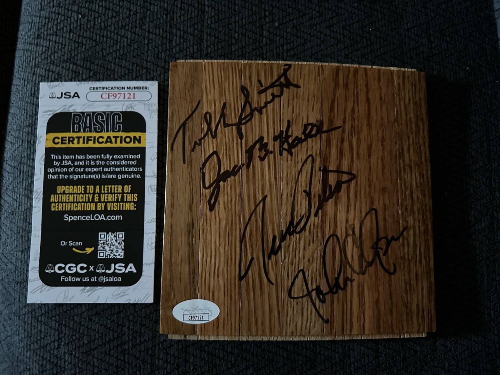 Rick Pitino Joe B Hall Tubby Smith John Calipari signed 6 x 6 Wood floor JSA COA
