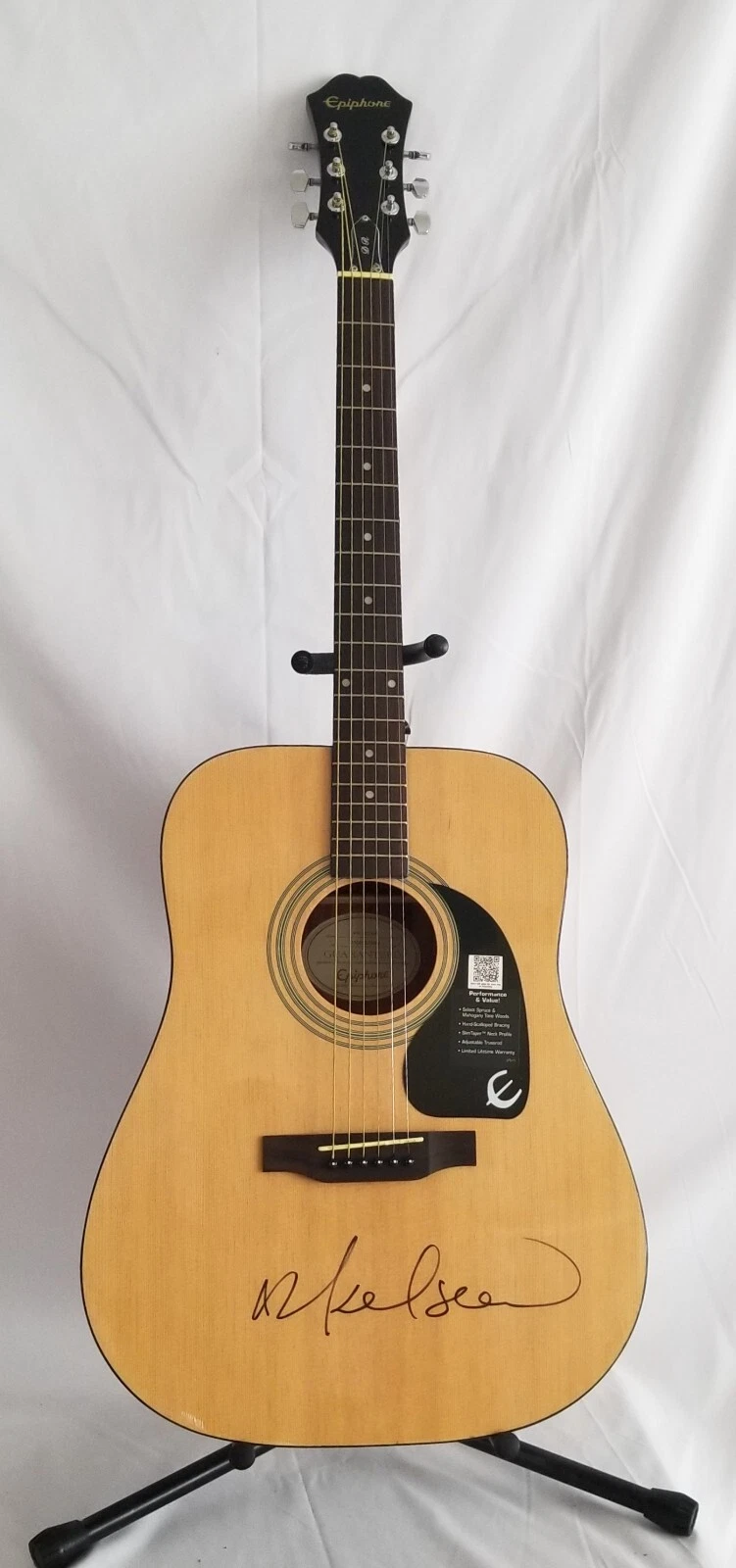 Kelsea Ballerini REAL SIGNED 42