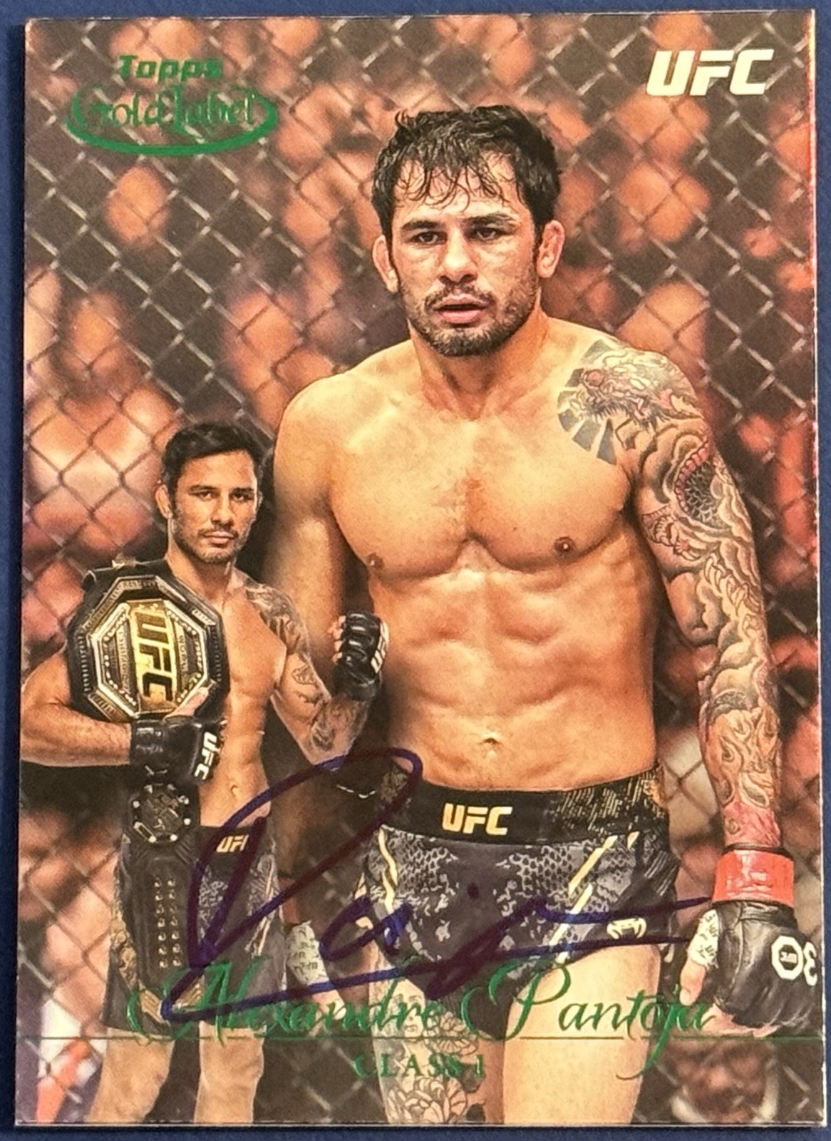 Alexandre Pantoja Signed 2024 Topps Gold Label Green UFC Card BAS Beckett COA