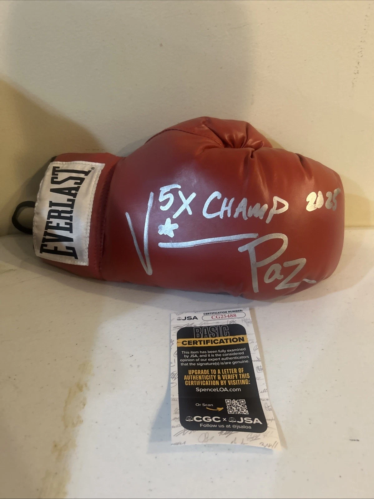 VINNY PAZ SIGNED AUTOGRAPH BOXING GLOVE JSA COA HOF BOXER CHAMPION