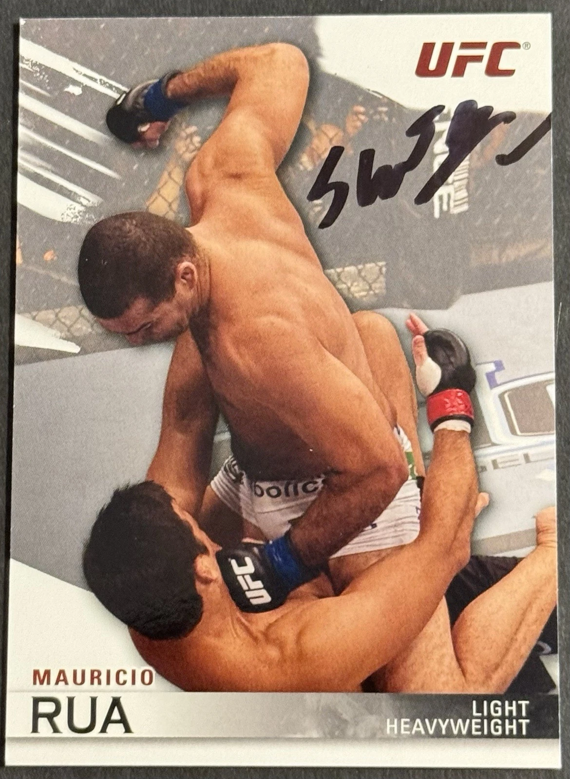 Mauricio Shogun Rua Signed 2010 Topps UFC Base Card Beckett COA