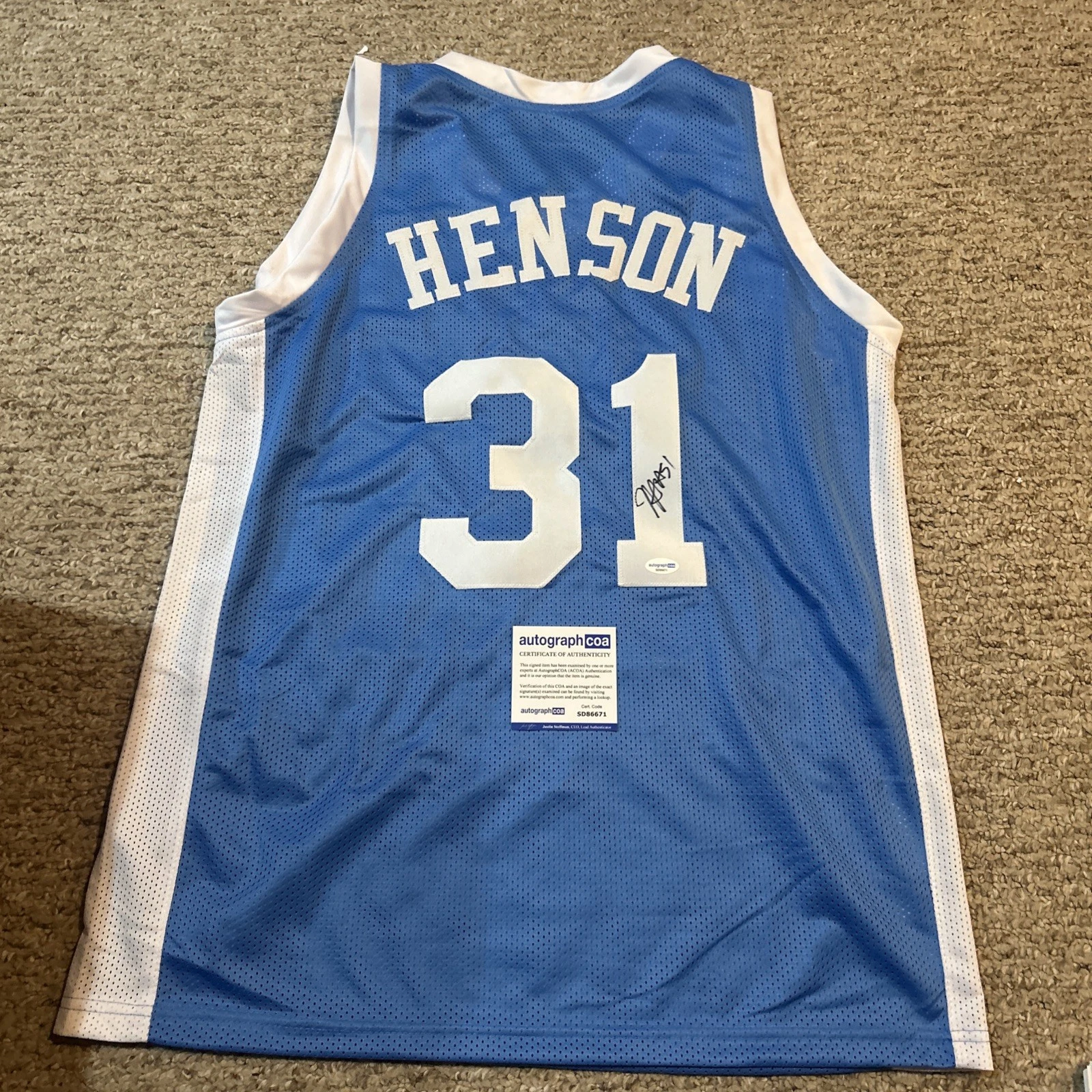 NORTH CAROLINA TAR HEELS- JOHN HENSON SIGNED AUTOGRAPH JERSEY ACOA BASKETBALL