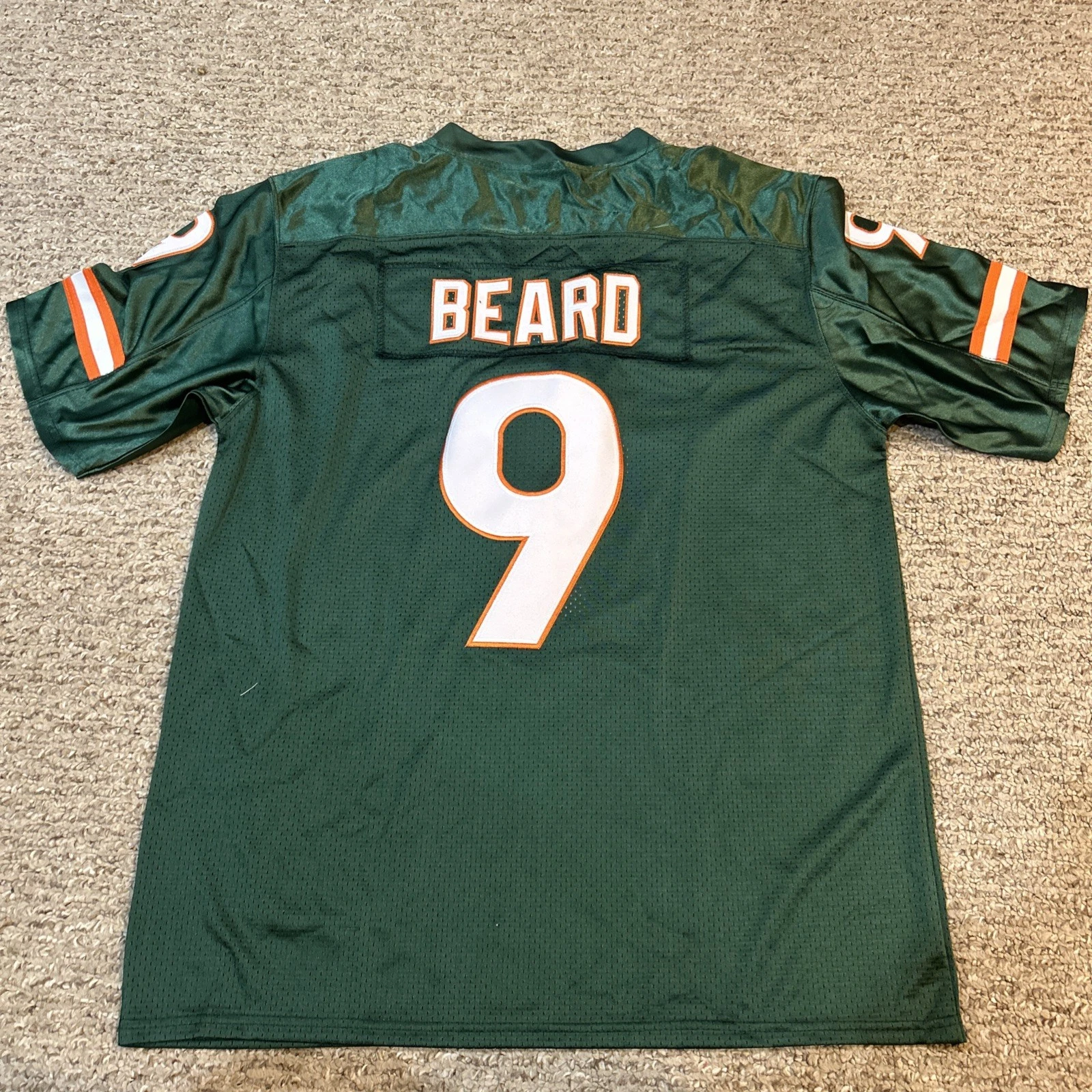 MIAMI HURRICANES- KEVIN BEARD SIZE LARGE L FOOTBALL JERSEY NEVER WORN GREEN #9