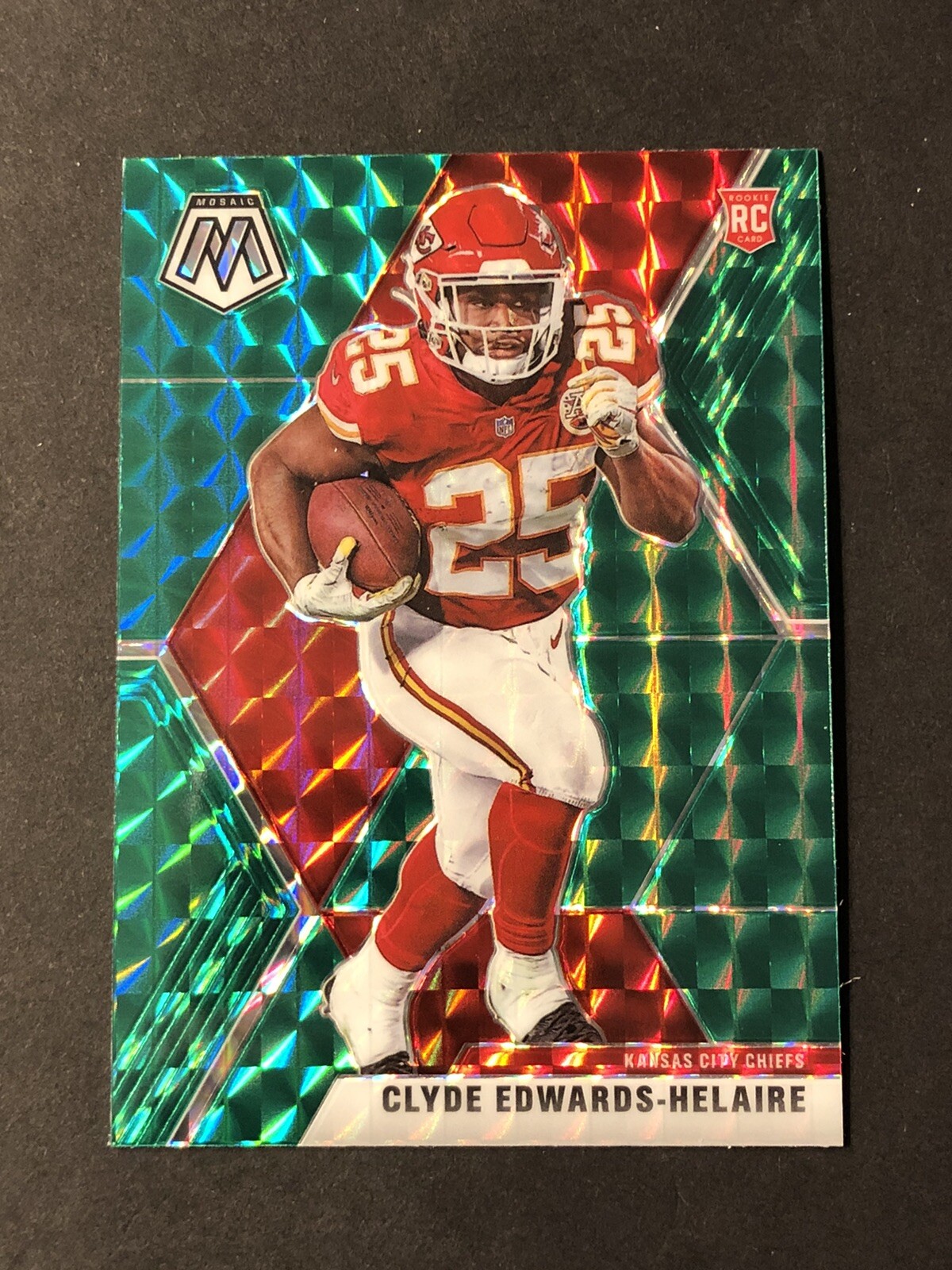 2020 Panini Mosaic Clyde Edwards-Helaire Green Prizm RC #212 Rookie Chiefs