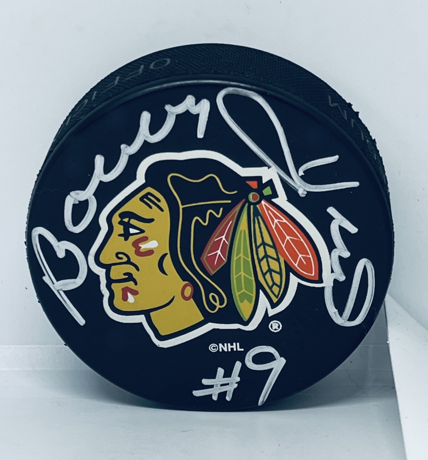 Bobby Hull signed Chicago Blackhawks Puck autographed Hawks Beckett COA