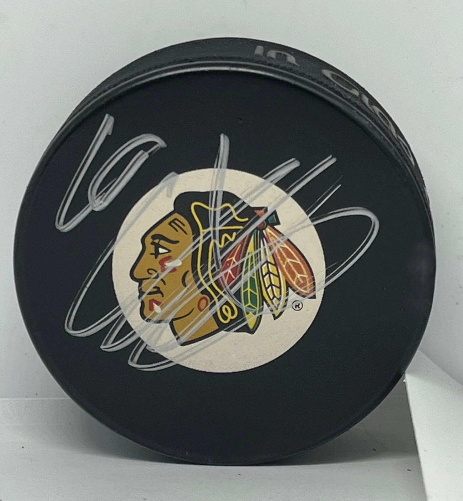 Marcus Kruger signed Chicago Blackhawks Puck autographed Hawks #2
