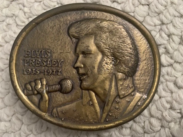 ELVIS PRESLEY COMMEMORATIVE BELT BUCKLE FROM 1977         AMAZING CONDITION+RARE