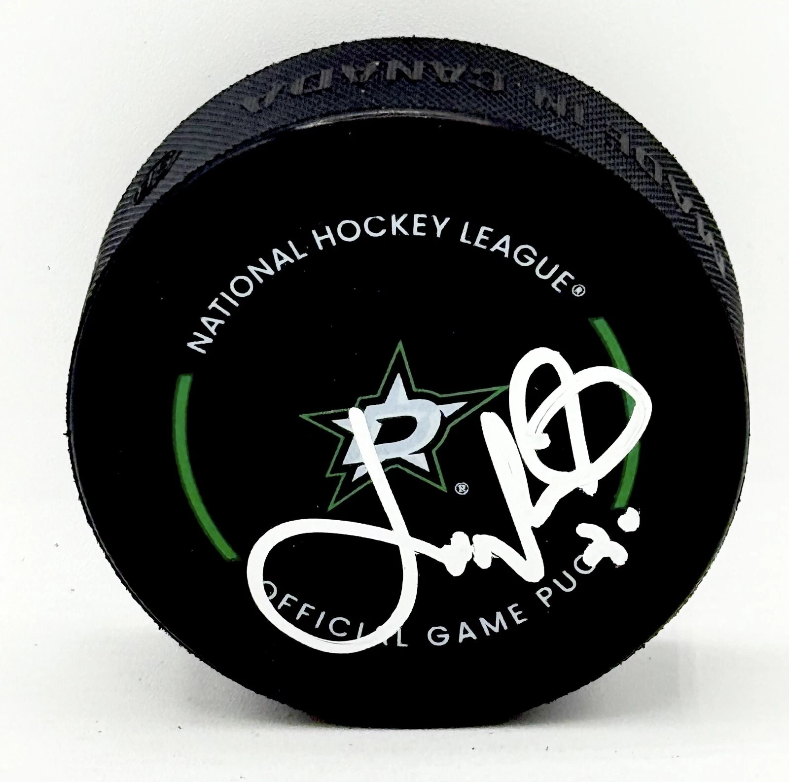 Joe Nieuwendyk signed Dallas Stars Official Game Puck Beckett Witnessed