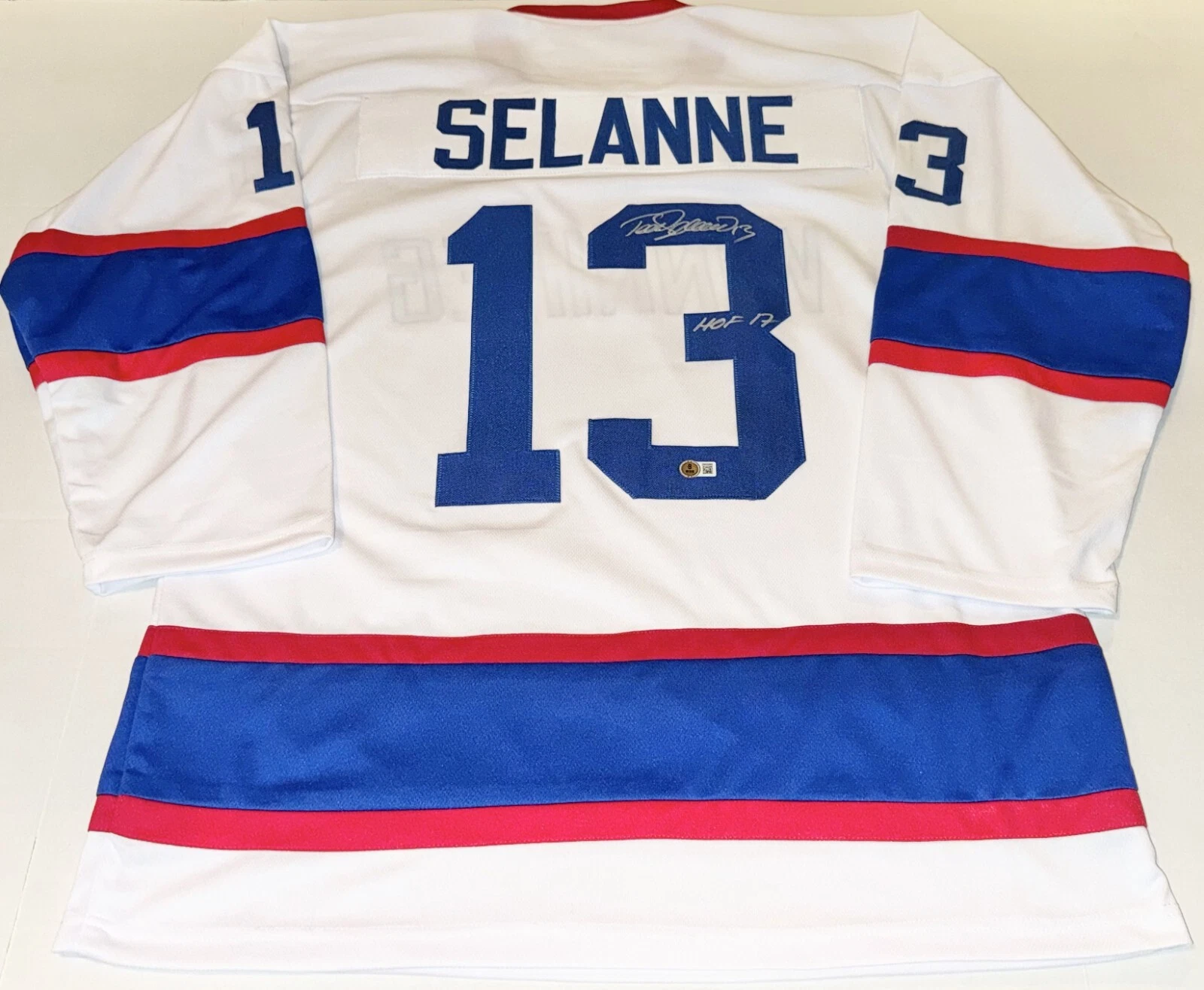 Teemu Selanne Winnipeg Jets signed Custom jersey W/ HOF Inscrip Beckett Witness