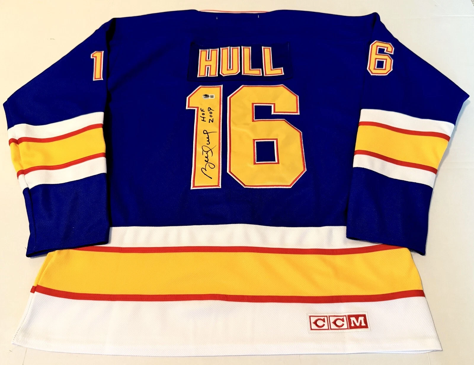 Brett Hull signed St. Louis Blues jersey W/ HOF Inscription #7 Beckett Witnessed