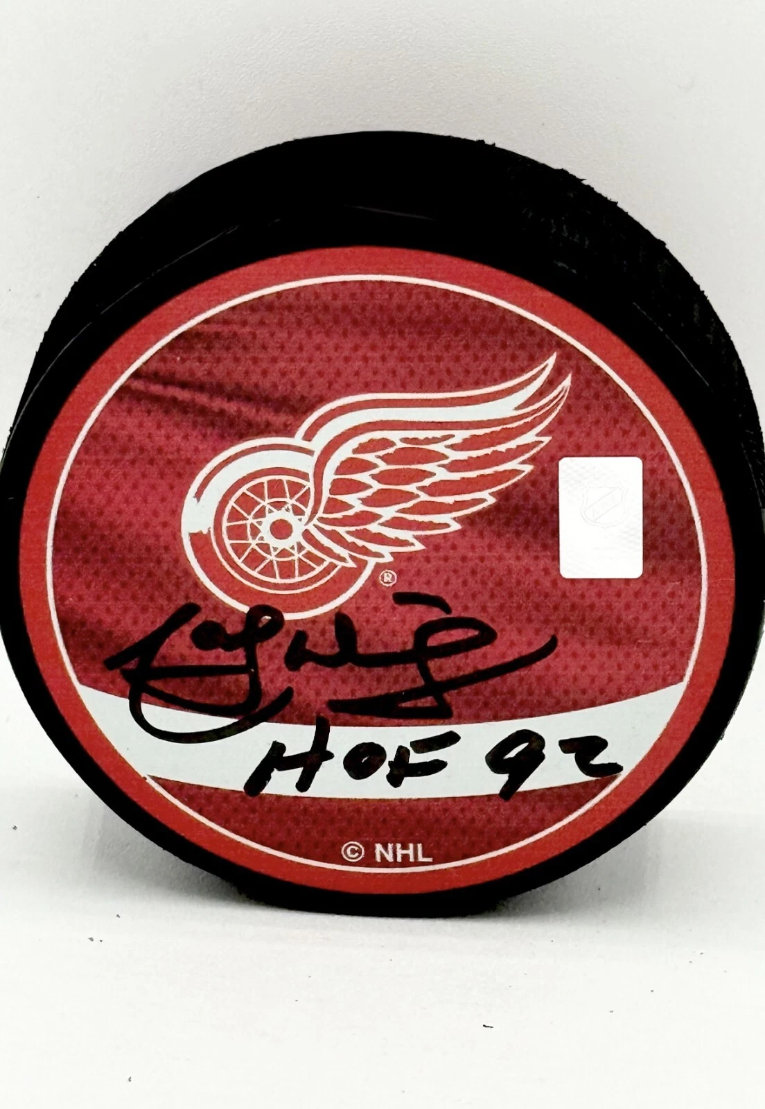 Marcel Dionne signed Detroit Red Wings Reverse Retro Puck W/ HOF Beckett Witn.