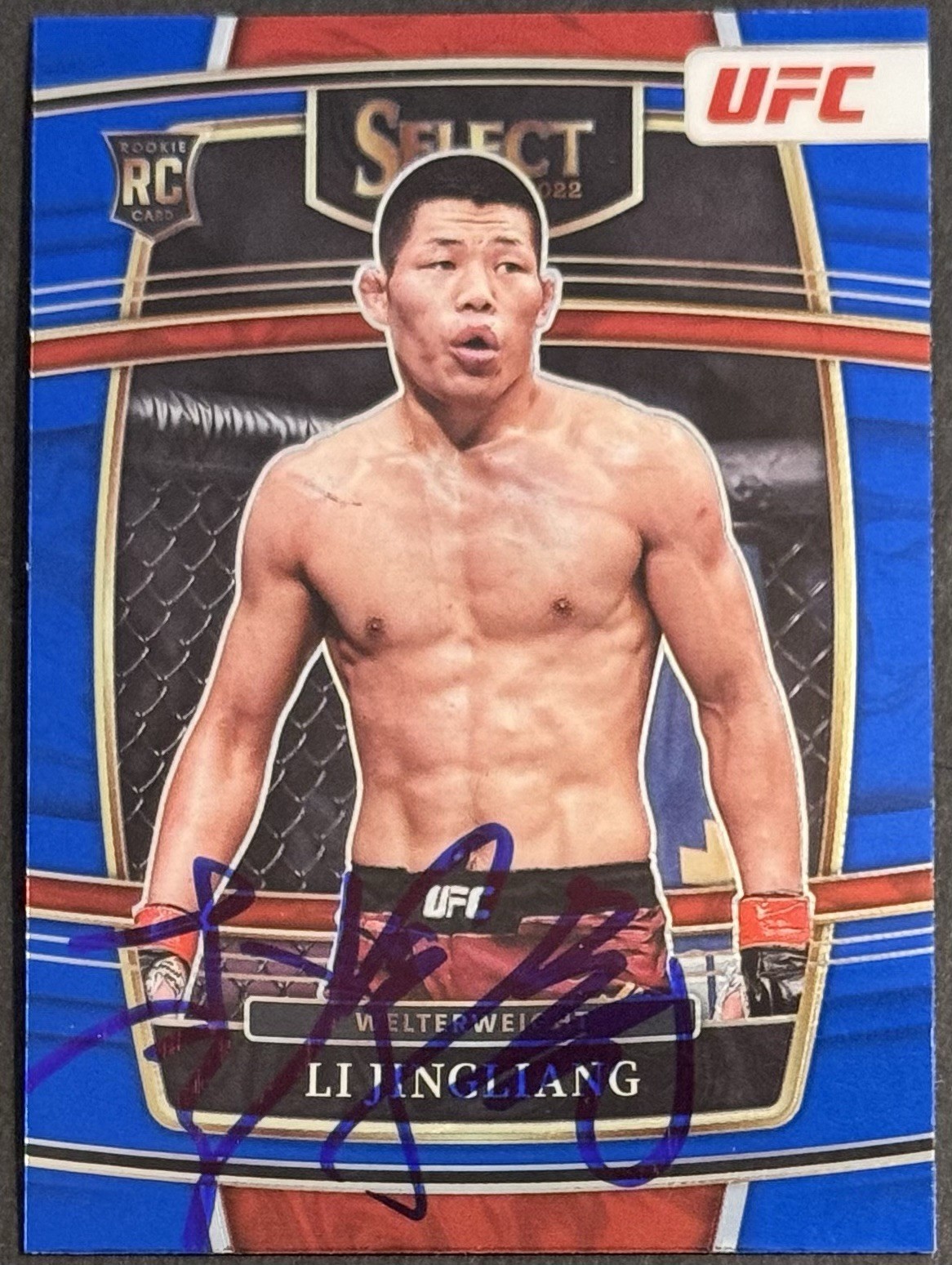 Li Jingliang Signed 2022 Panini Select Blue UFC Base Card BAS Beckett On Card