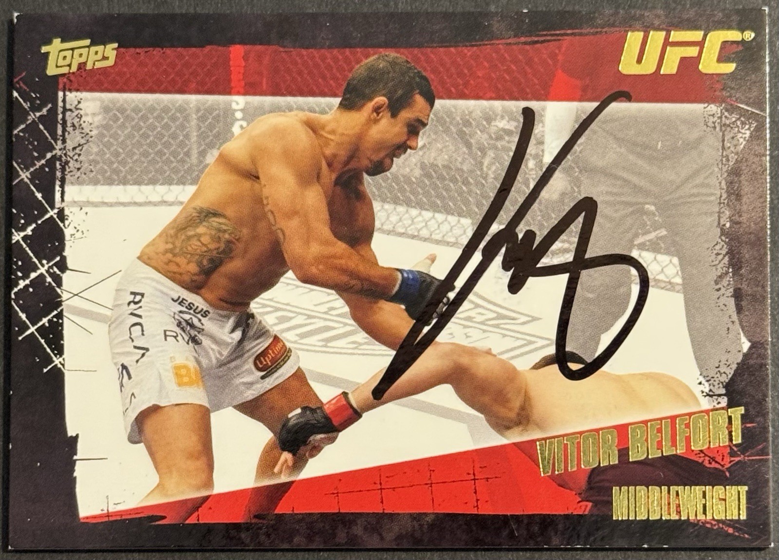Vitor Belfort Signed 2010 Topps Gold UFC Base Card BAS Beckett On Card