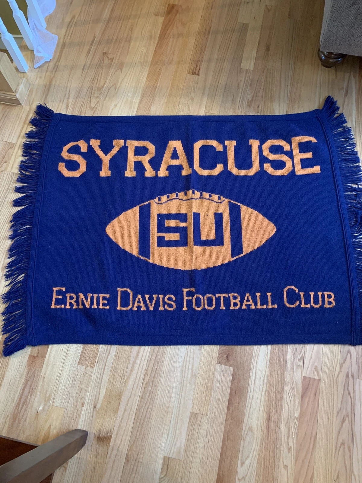 FANTASTIC VINTAGE ERNIE DAVIS CLUB THROW BLANKET SYRACUSE FOOTBALL HEISMAN