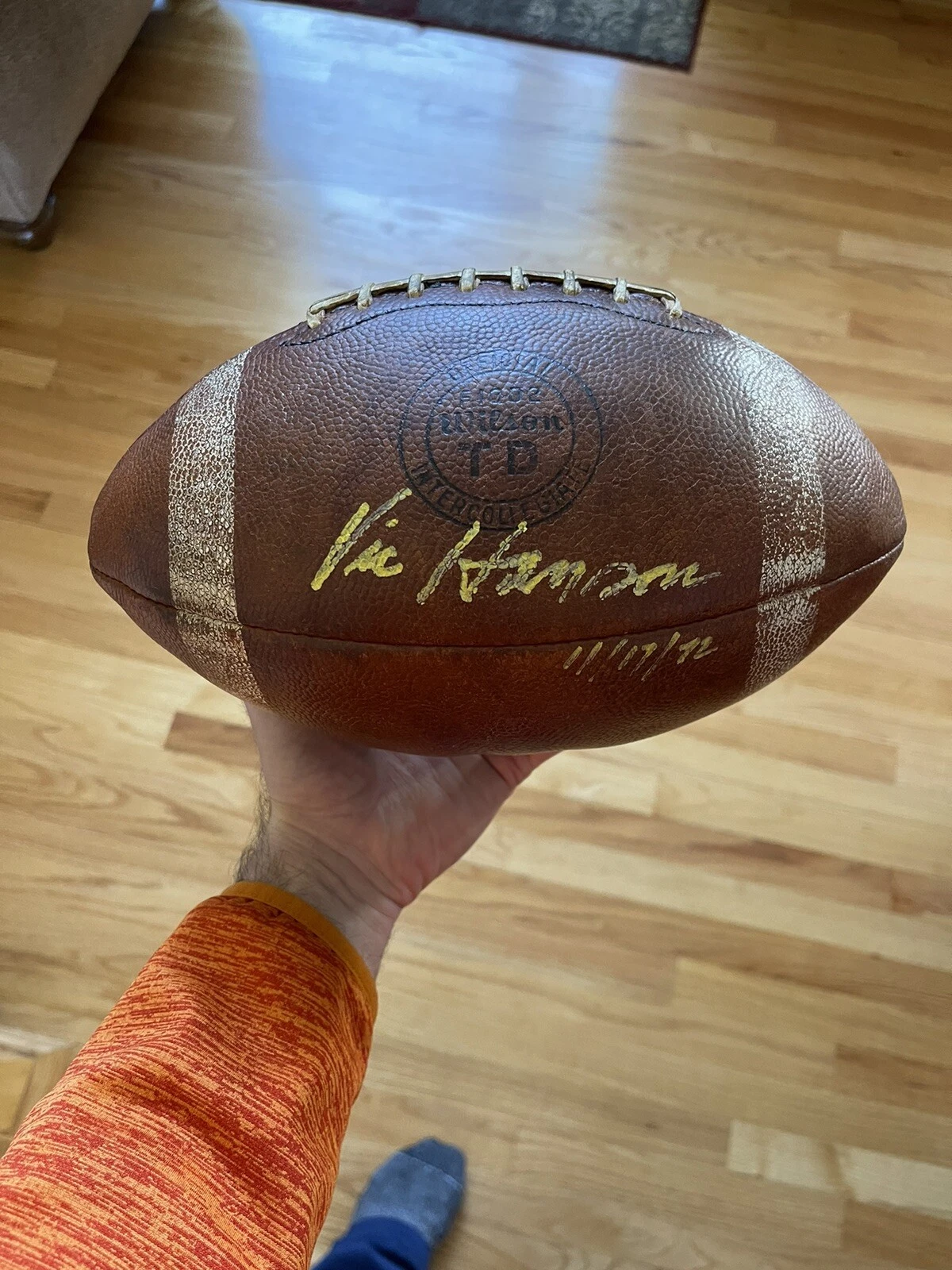 Super Rare Vic Hanson Single Signed Football Syracuse JSA CHOF Basketball HoF